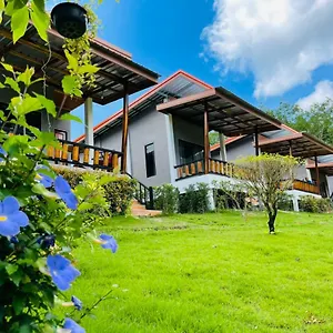 https://phurin-thara-resort.koh-lantahotels.net